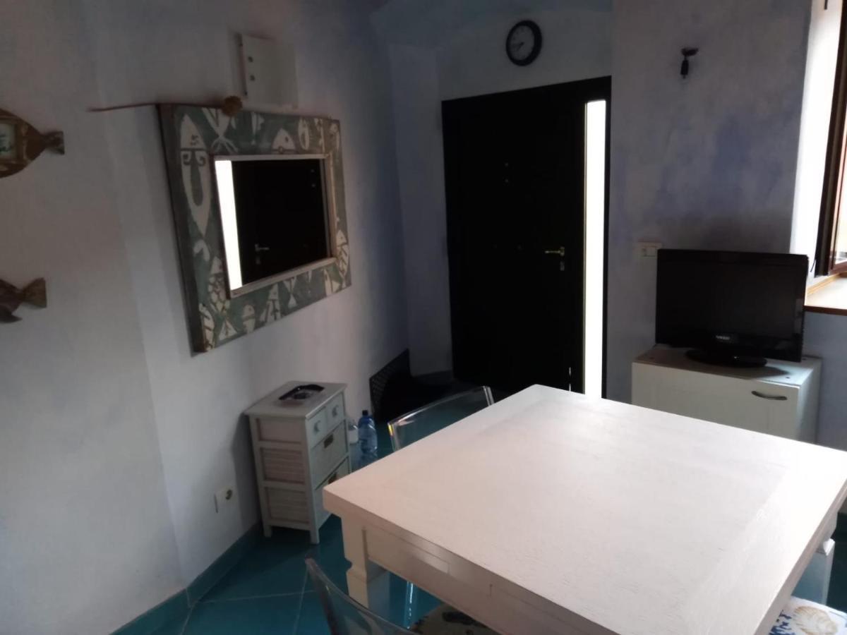 Isola Del Giglio Apartment *